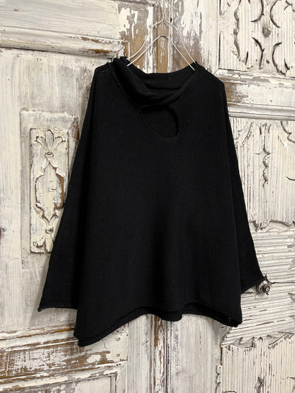 siyah salaş yaka pencere detay triko