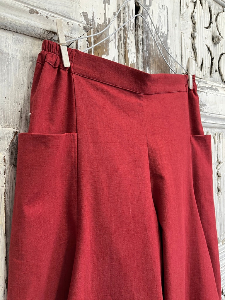 Kırmızı keten pantolon