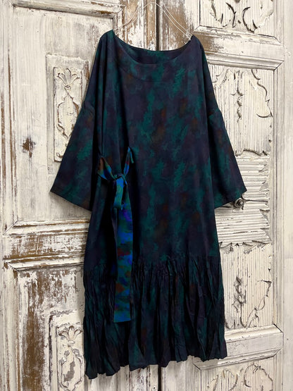 desenli elbise uzun kollu yandan bağlamalı