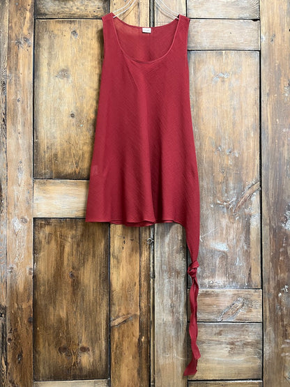 bordo pamuklu kolsuz asimetrik bluz