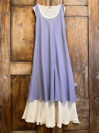 pamuklu kısa yırtmaçlı lila elbise