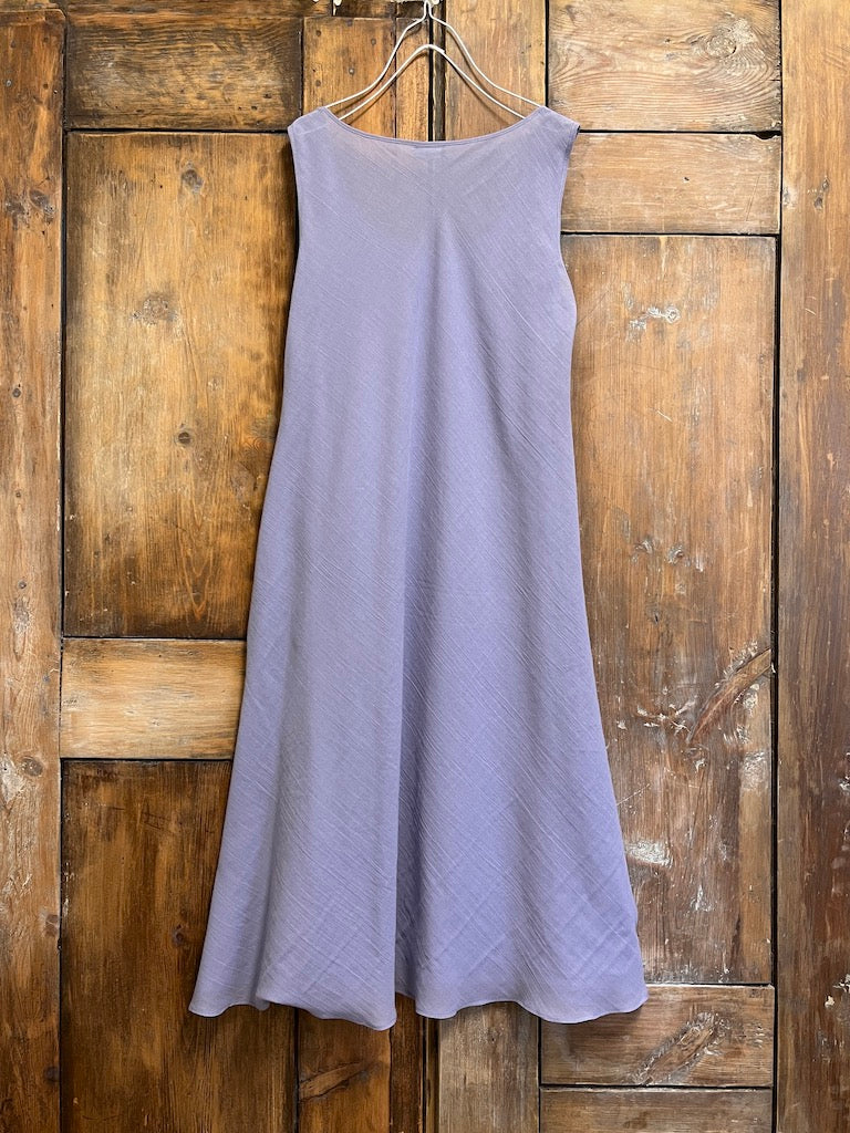 pamuklu kısa yırtmaçlı lila elbise