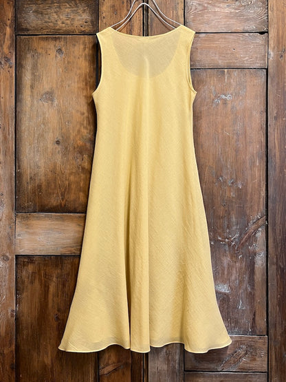 pamuklu kısa yırtmaçlı sarı elbise