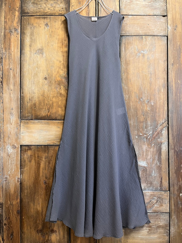 pamuklu uzun yırmatçlı antrasit elbise